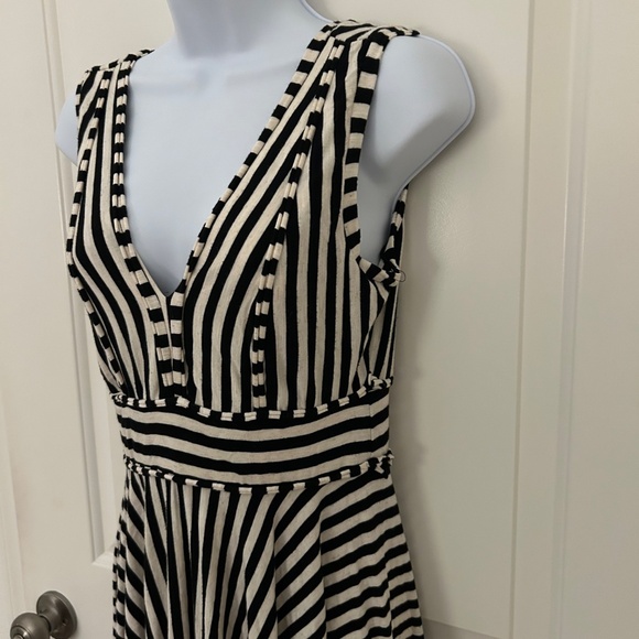 MAX STUDIO - Black and White Striped Dress - Size Medium - Picture 2 of 4